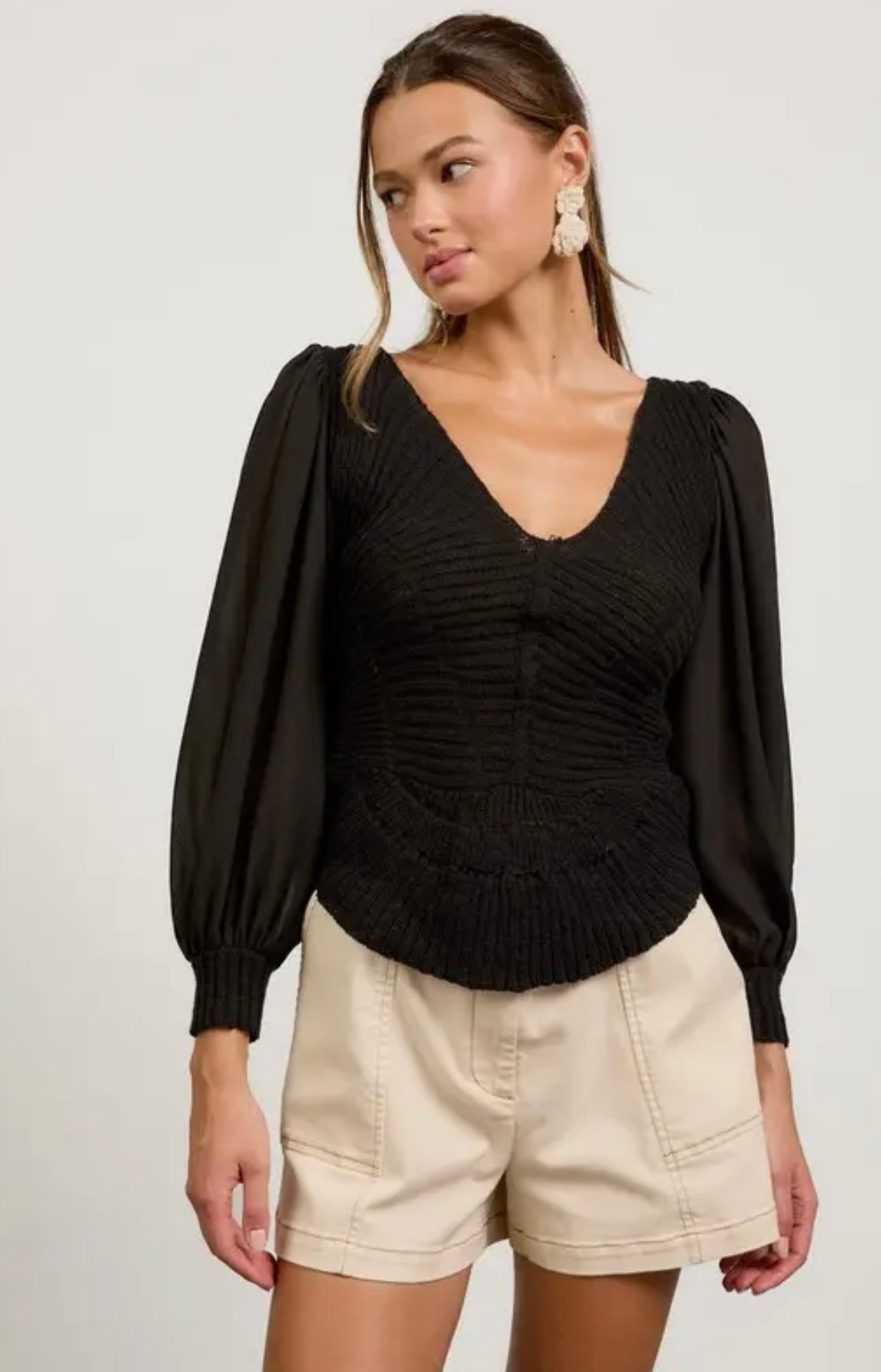 Madeleine, curved hem knitted blouse