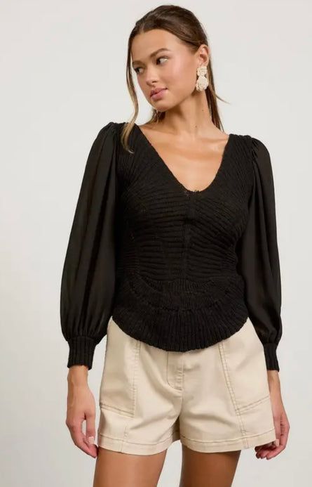 Madeleine, curved hem knitted blouse