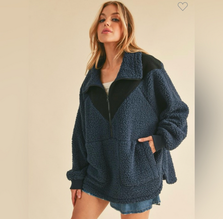 Aspen, contrast fleece pullover