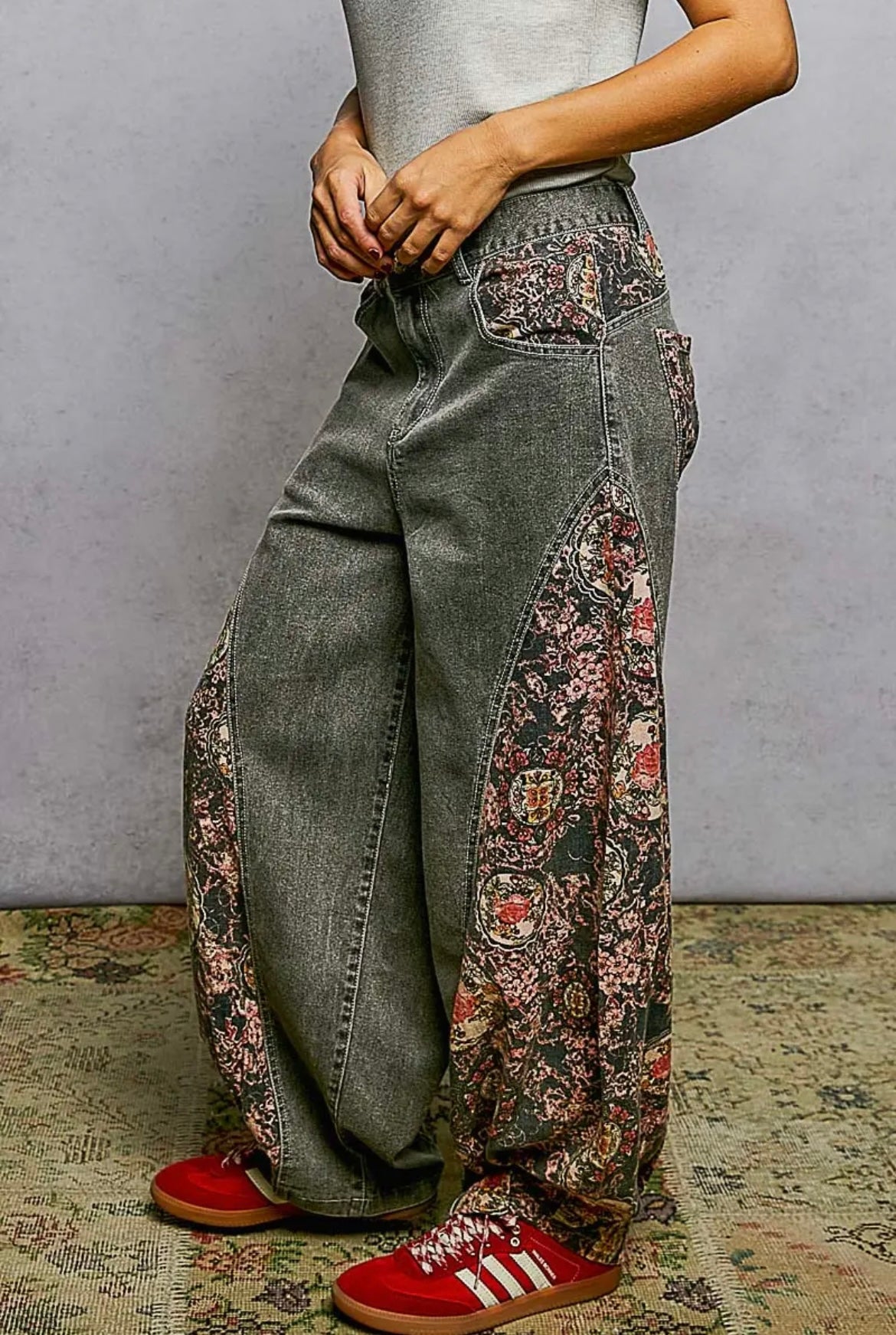 POL, Floral insert Washed Black Barrel pants