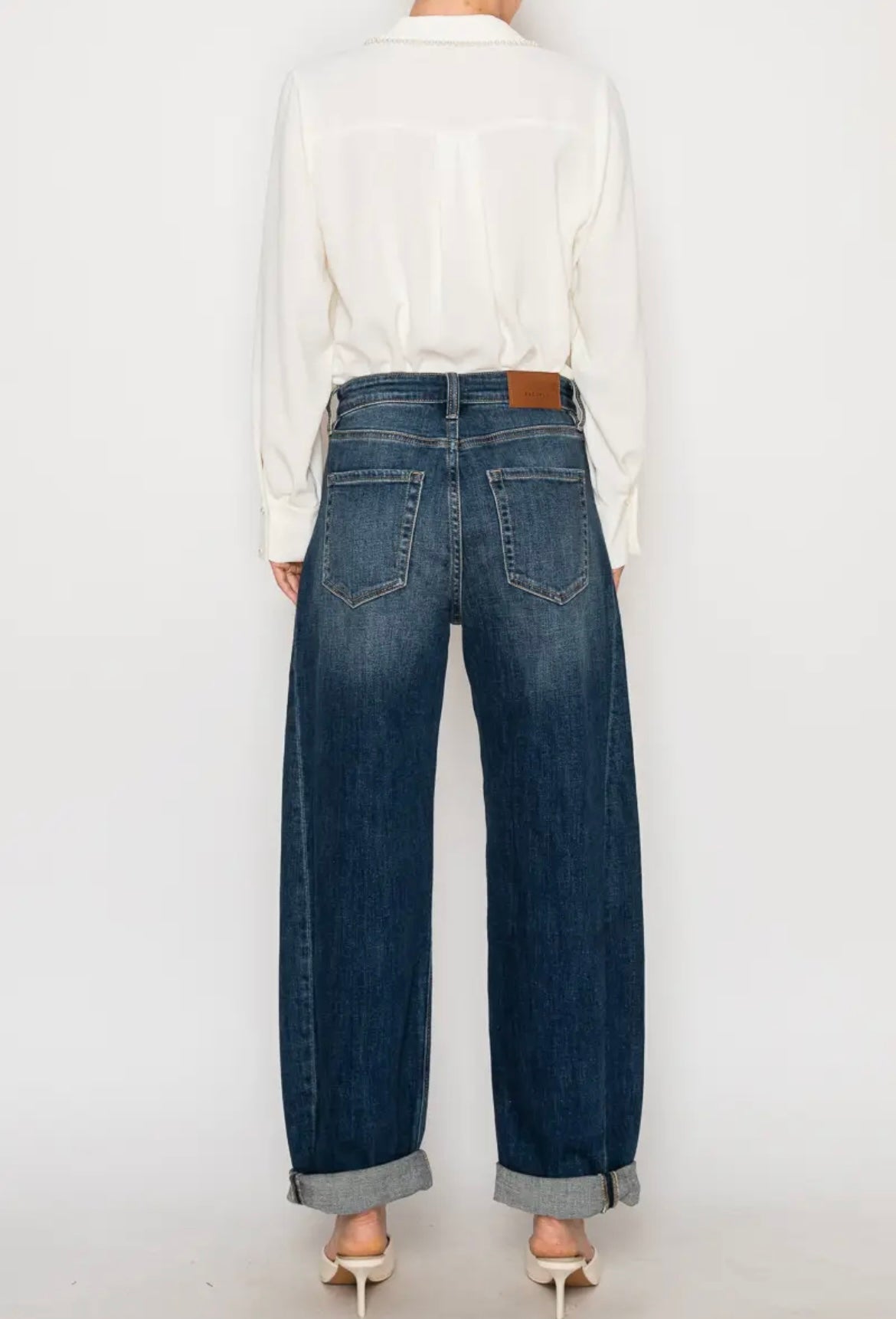 Margaux, relaxed tapered dark wash barrel jean