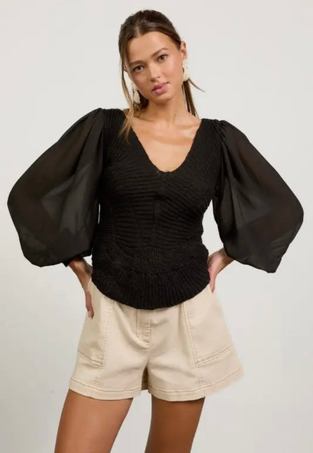 Madeleine, curved hem knitted blouse