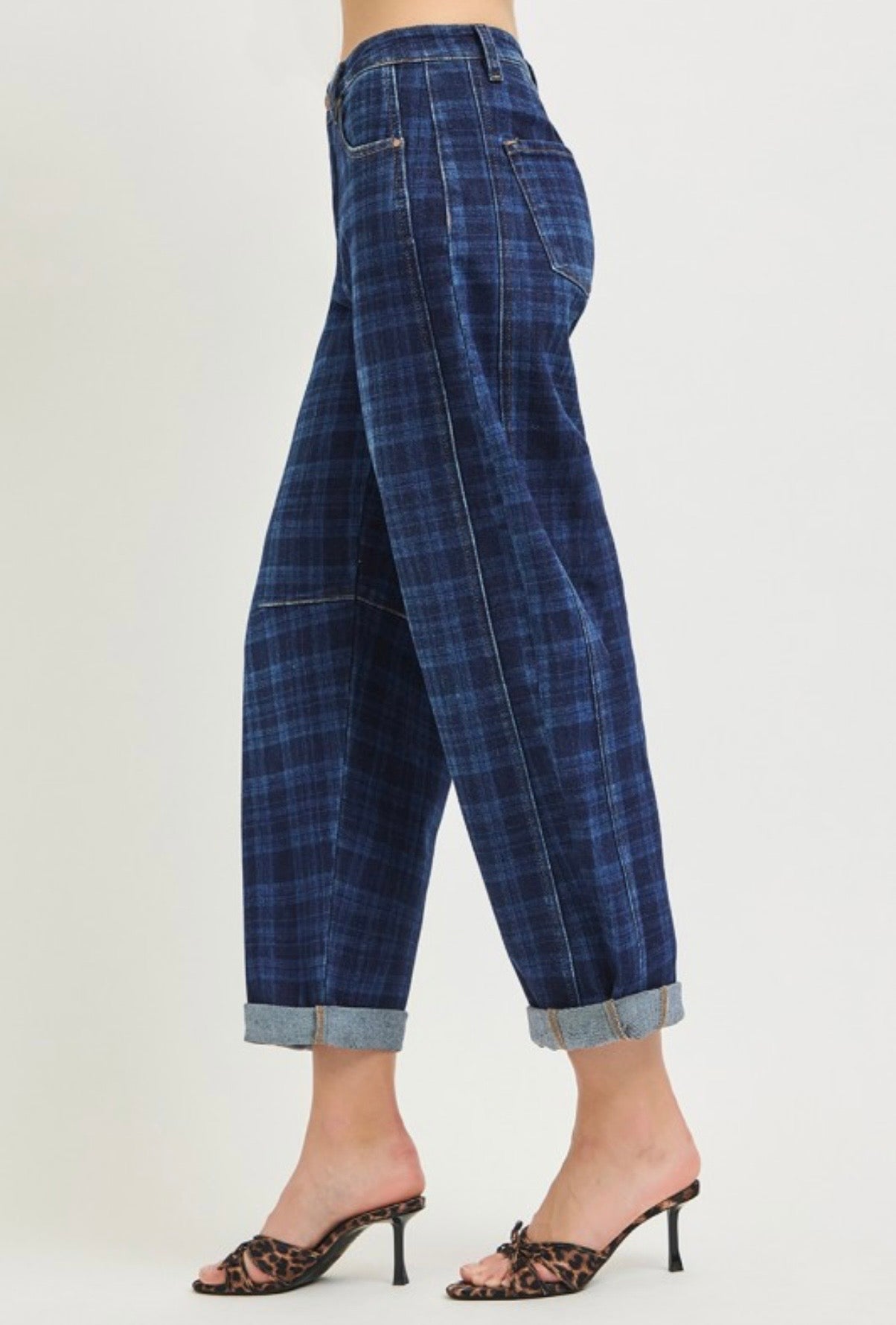Risen, Indigo slouchy Plaid Barrel Leg Jeans – Cuffed Cropped Denim